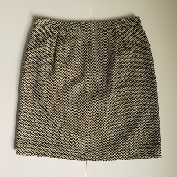 Loft Skirt Size 0 - Picture 4 of 6